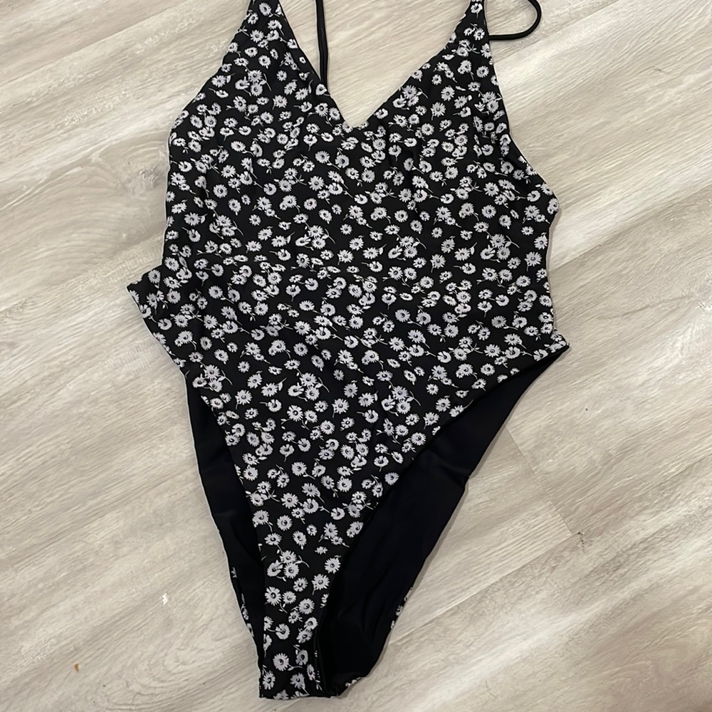 Reversible swimsuit size L